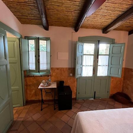 Graziosa Stanza Campidanese Su Segundu Guest House โอริสตาโน ภายนอก รูปภาพ